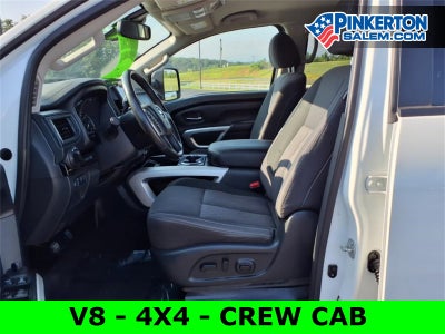 2022 Nissan TITAN Crew Cab SV 4x4