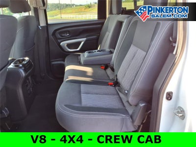 2022 Nissan TITAN Crew Cab SV 4x4