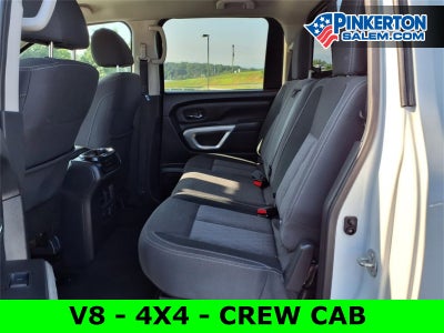 2022 Nissan TITAN Crew Cab SV 4x4