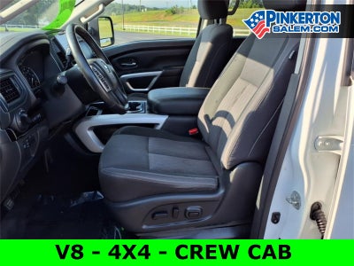 2022 Nissan TITAN Crew Cab SV 4x4