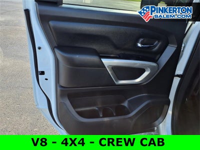 2022 Nissan TITAN Crew Cab SV 4x4