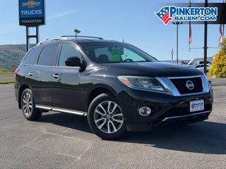 2015 Nissan Pathfinder SV