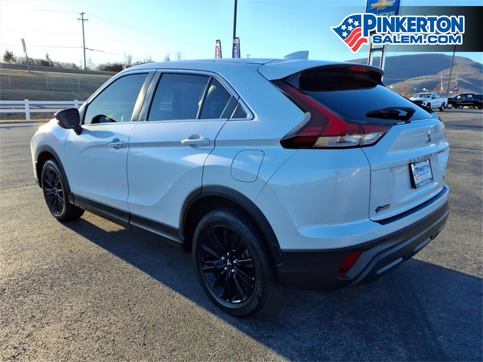 2024 Mitsubishi Eclipse Cross LE