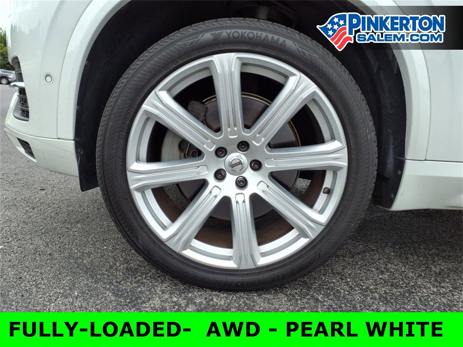 2016 Volvo XC90 Hybrid T8 Momentum