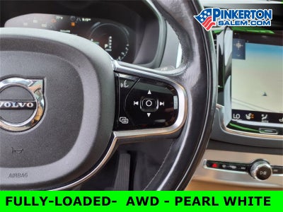 2016 Volvo XC90 Hybrid T8 Momentum