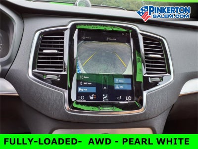 2016 Volvo XC90 Hybrid T8 Momentum