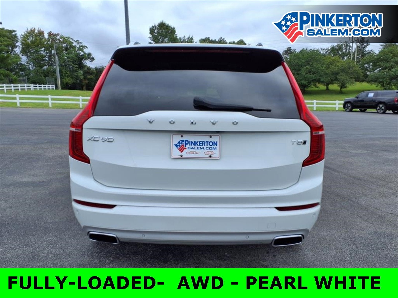 2016 Volvo XC90 Hybrid T8 Momentum