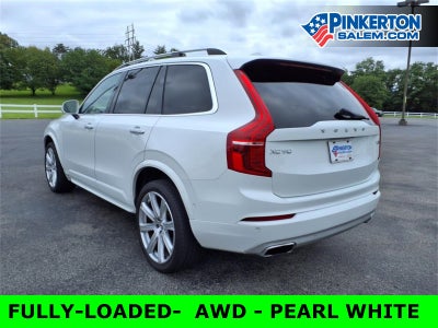 2016 Volvo XC90 Hybrid T8 Momentum