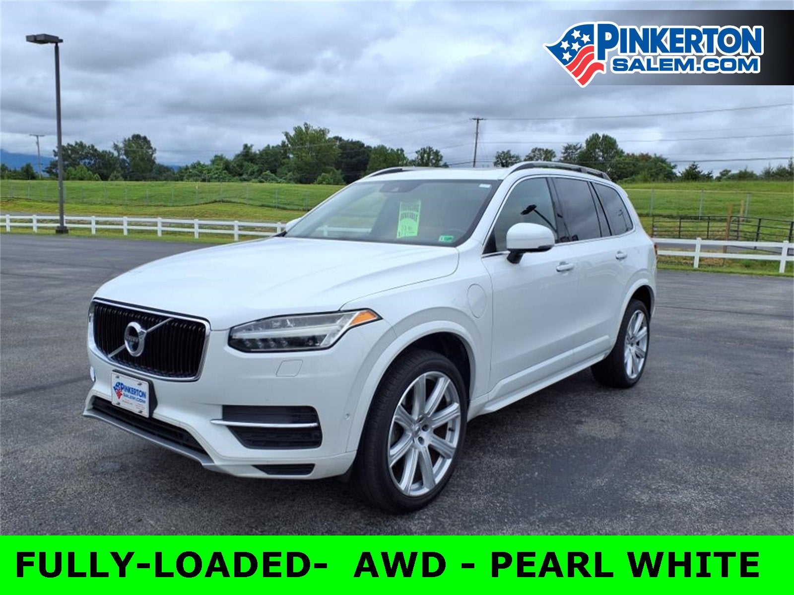 2016 Volvo XC90 Hybrid T8 Momentum
